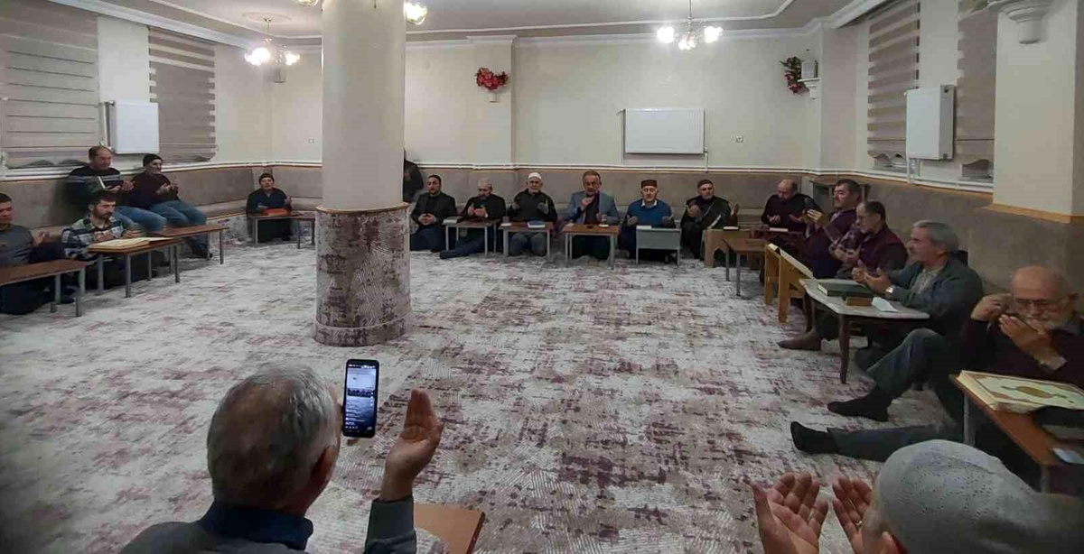 Bayburt\'ta Hatim Duası ve Ramazan Temennisi