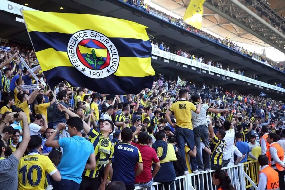 Fenerbahçe\'den derbi öncesi taraftarlarına mesaj