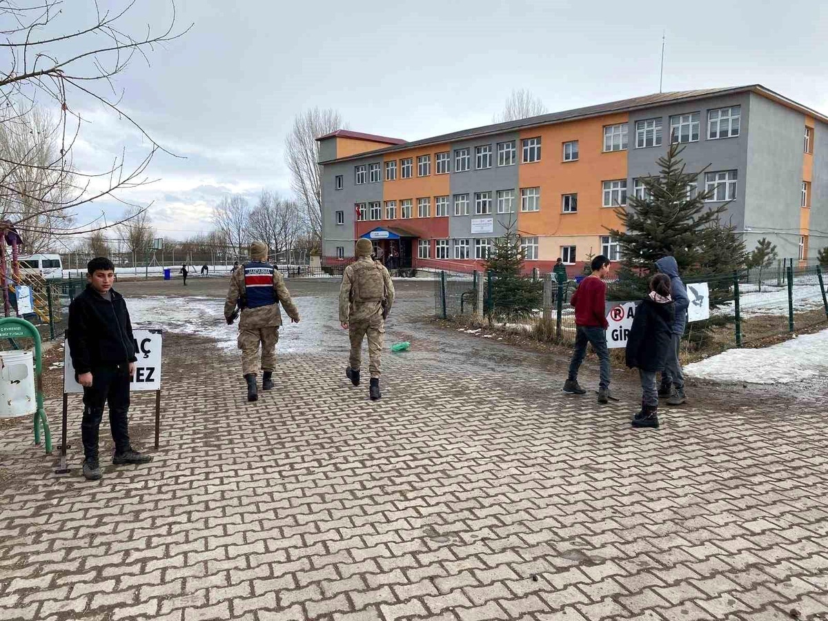 Kars\'ta Huzur Uygulamaları