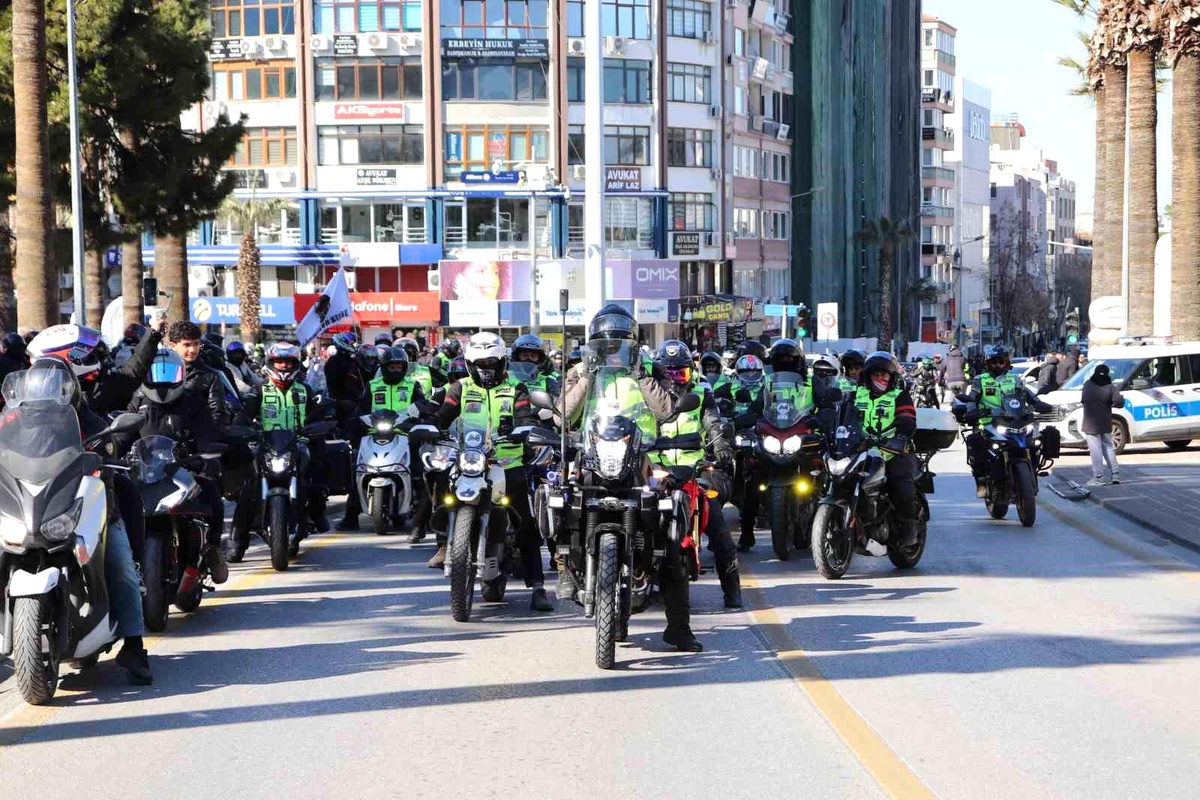 Denizli\'de Motorcu Dostu Bariyer Çağrısı