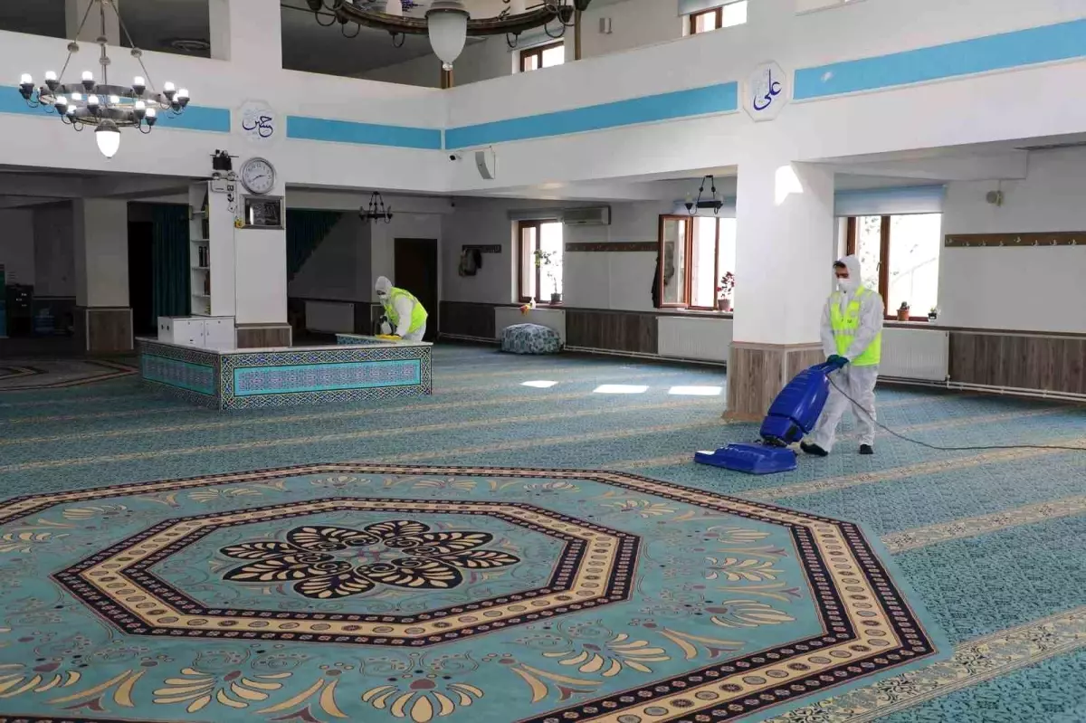 Talas Belediyesi\'nden Ramazan Ayı Özel Cami Temizlik Çalışmaları