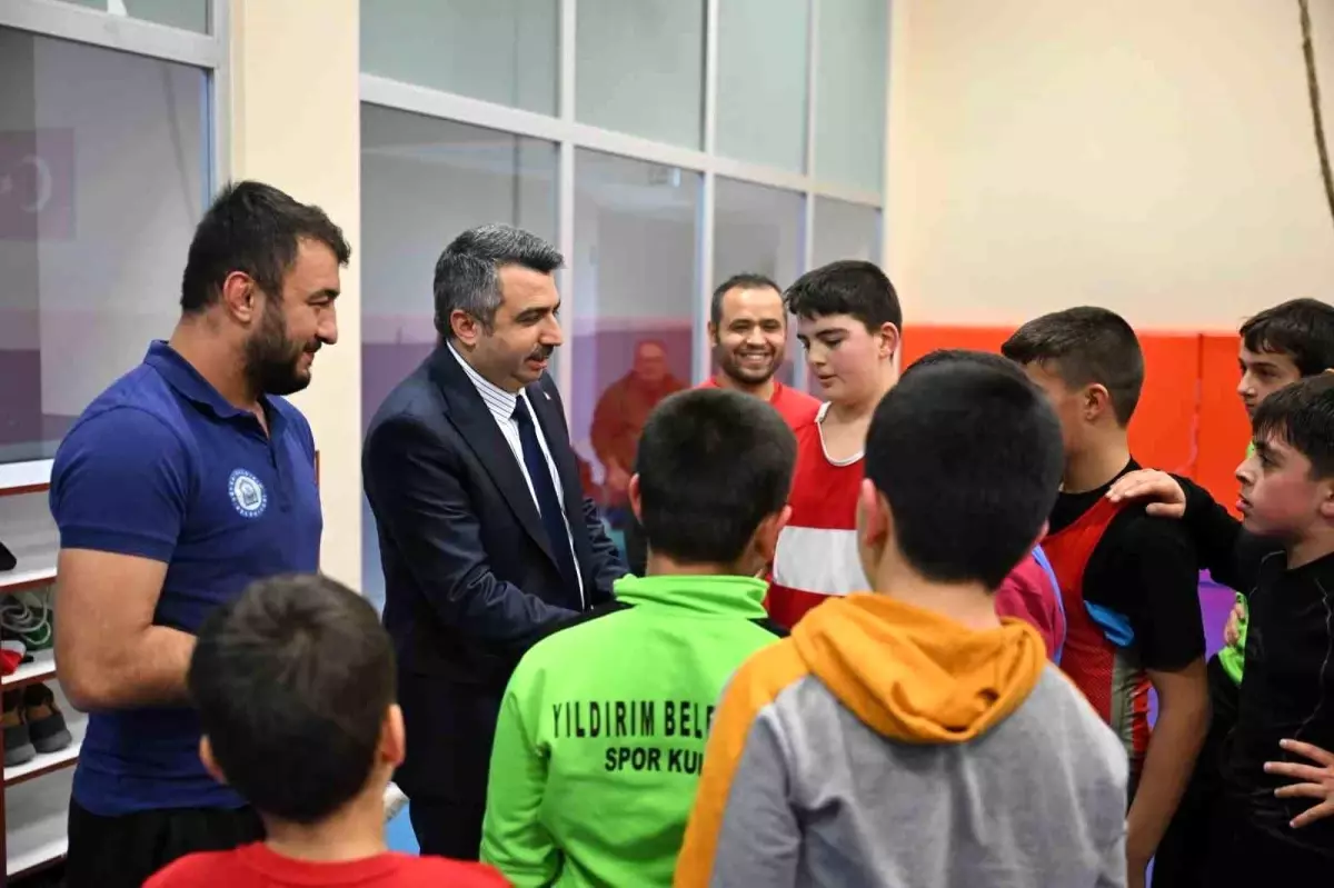 Yıldırım Belediyesi\'nden Güreş Eğitimiyle Geleceğin Sporcuları Yetişiyor