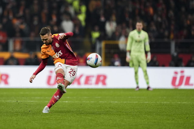 Derbide kazanan yok! Galatasaray ile Fenerbahçe golsüz berabere kaldı