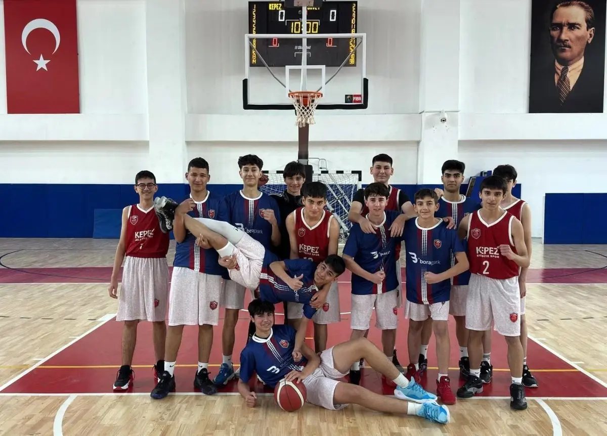 Kepez Belediyespor U16 Takımı Yenilgisiz İlerliyor