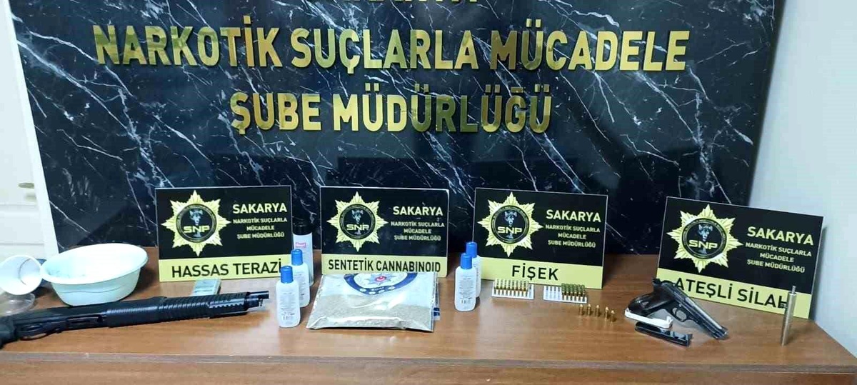 Sakarya\'da Uyuşturucu Operasyonları: 16 Gözaltı