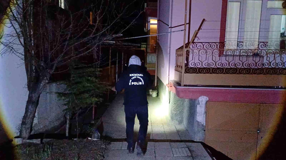 Çorum\'da Uyuşturucu İddiası: Genç Ölü Bulundu