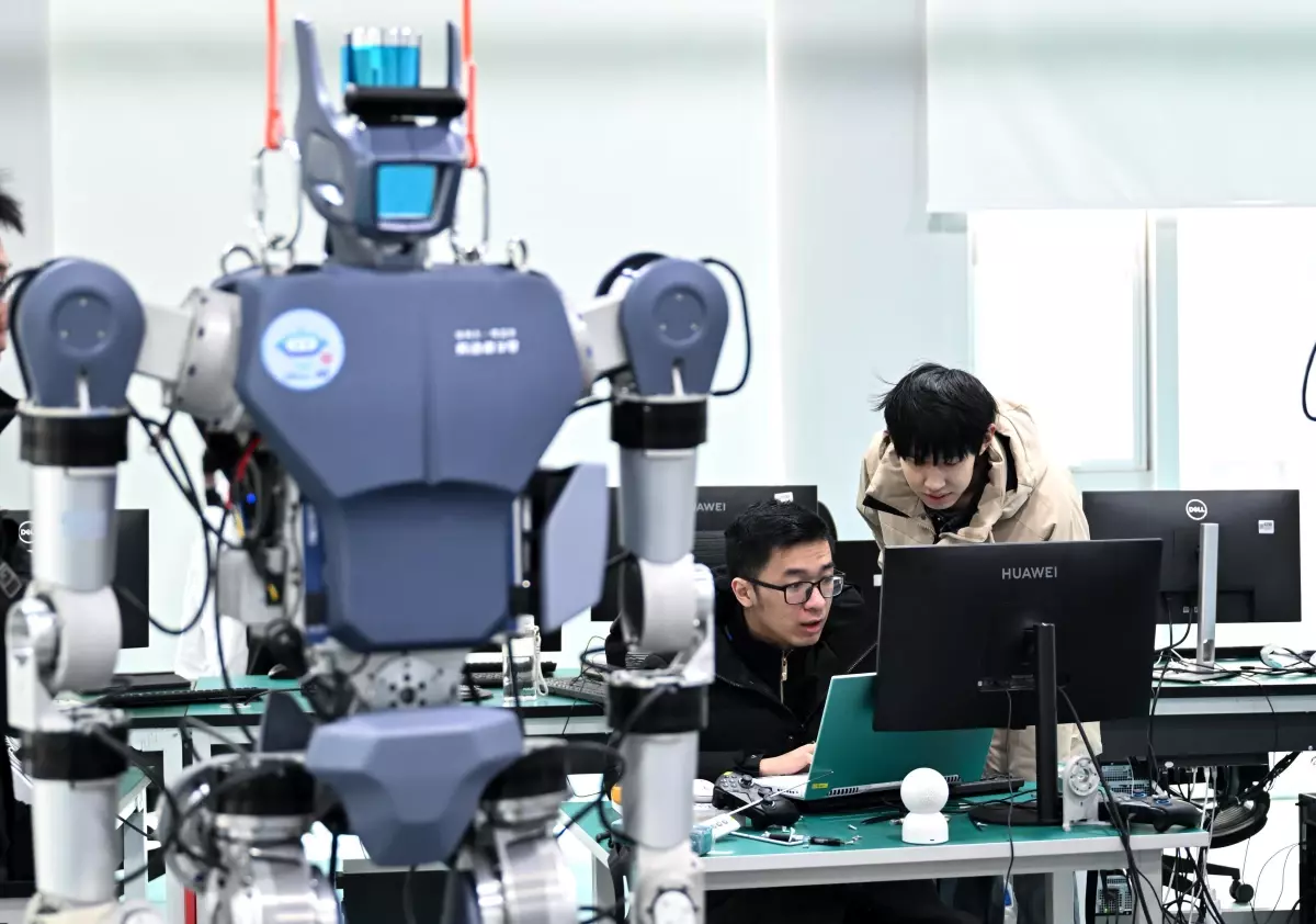 Wuhan\'da İnsansı Robot Gelişimi