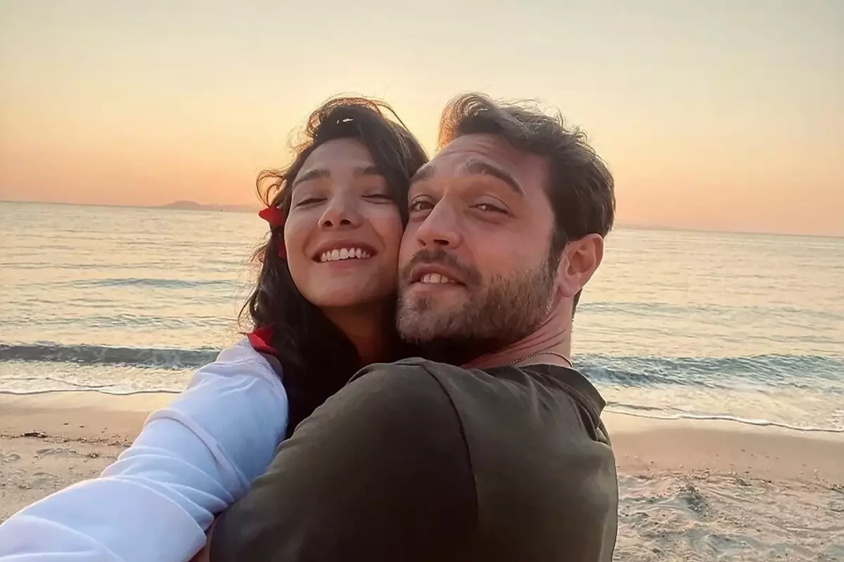 Aybüke Pusat ile Furkan Andıç\'tan aşk pozları