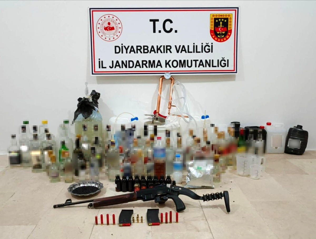 Diyarbakır\'da Sahte Alkol Operasyonu