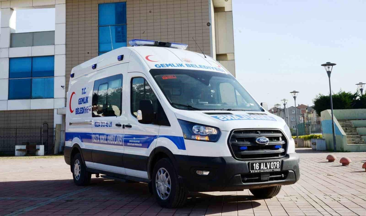 Gemlik Belediyesi\'nden Ücretsiz Hasta Nakil Hizmeti