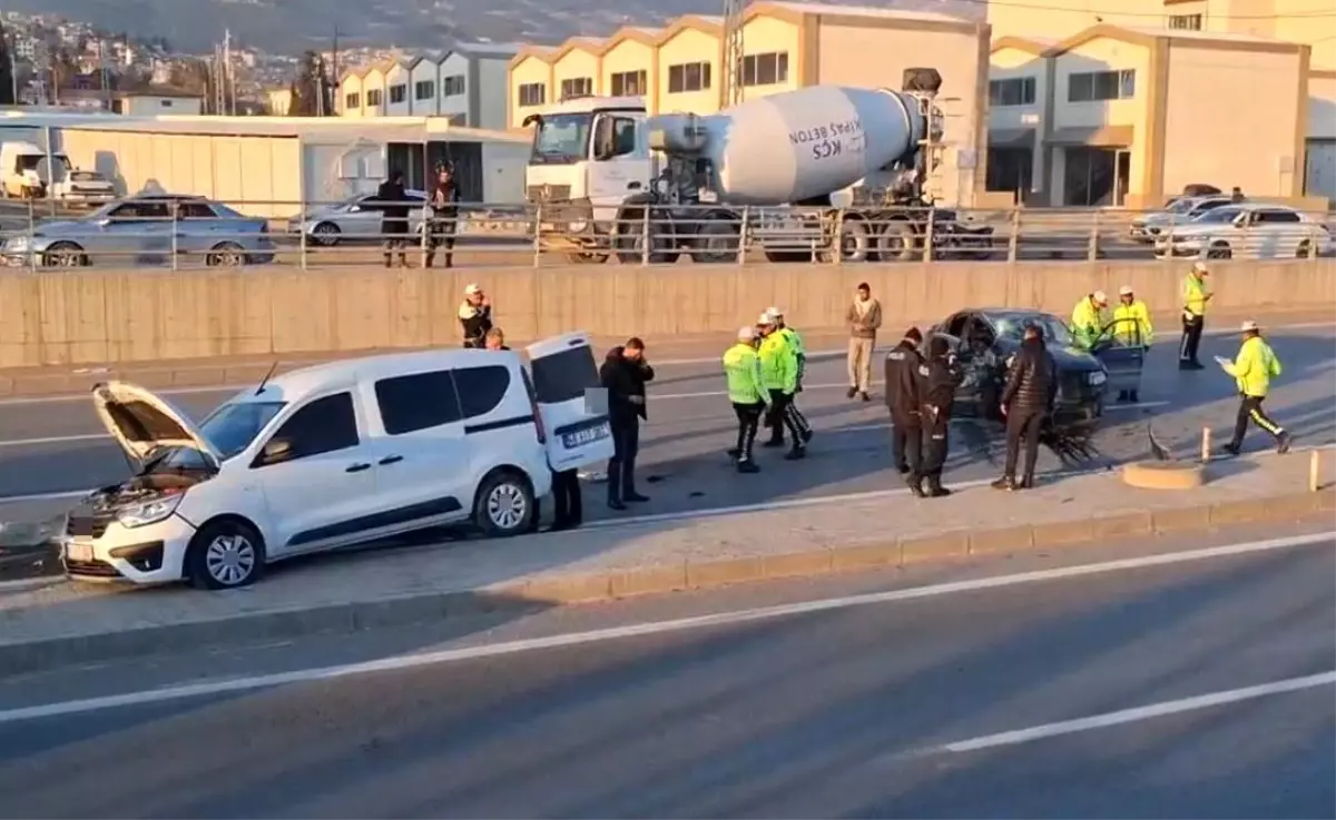 Kahramanmaraş\'ta Trafik Kazası: 4 Yaralı