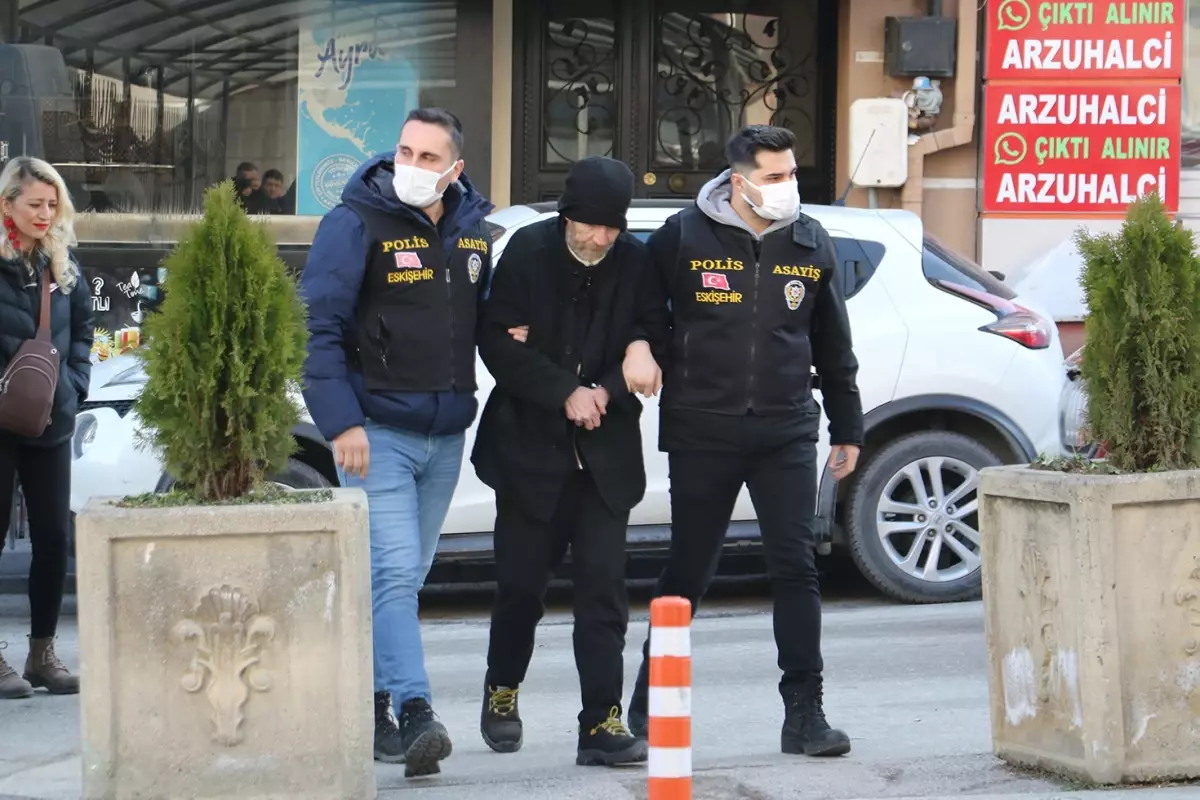 Suç makinesi yakalandı! 12 yıl boyunca bakın nasıl kaçmış