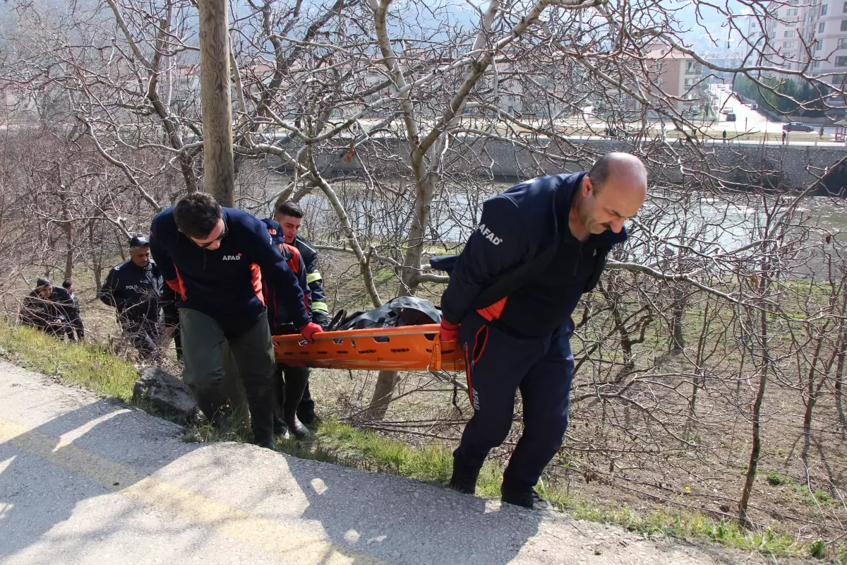 Amasya\'da emekli polisin cansız bedeni nehirde bulundu