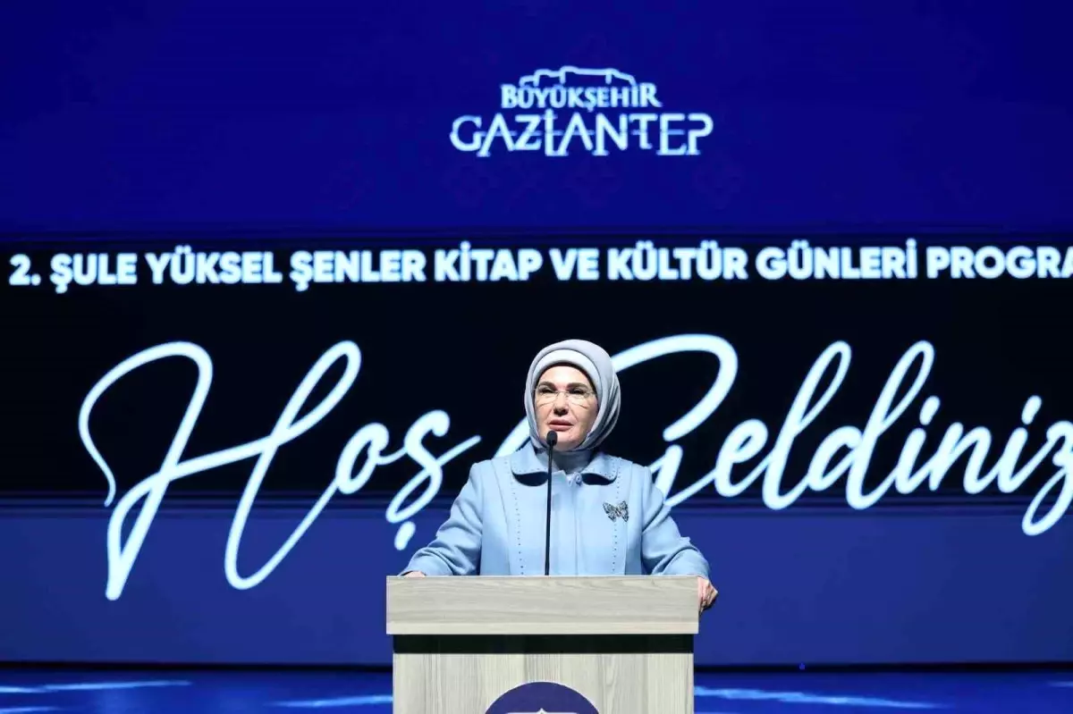 Emine Erdoğan, 2. Şule Yüksel Şenler Kitap ve Kültür Günleri Programı\'nda konuştu