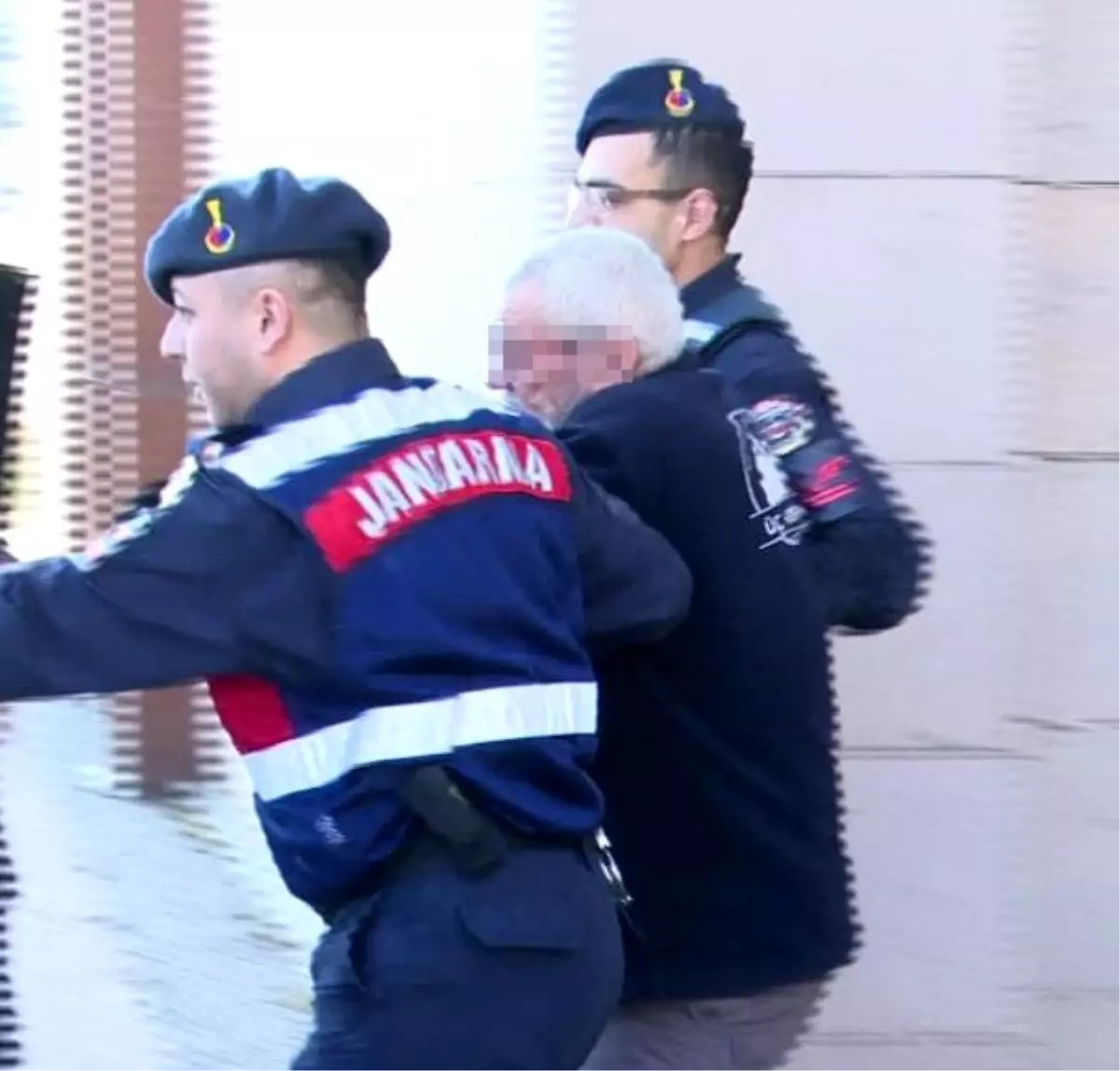 Ankara\'da Bıçaklama Olayı: Eniştesi Şiddet Olmadığını İddia Etti