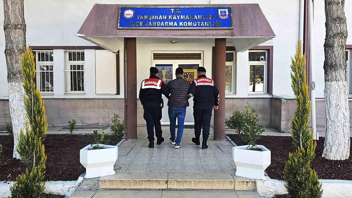 Kırıkkale\'de 2 Hükümlü Yakalandı