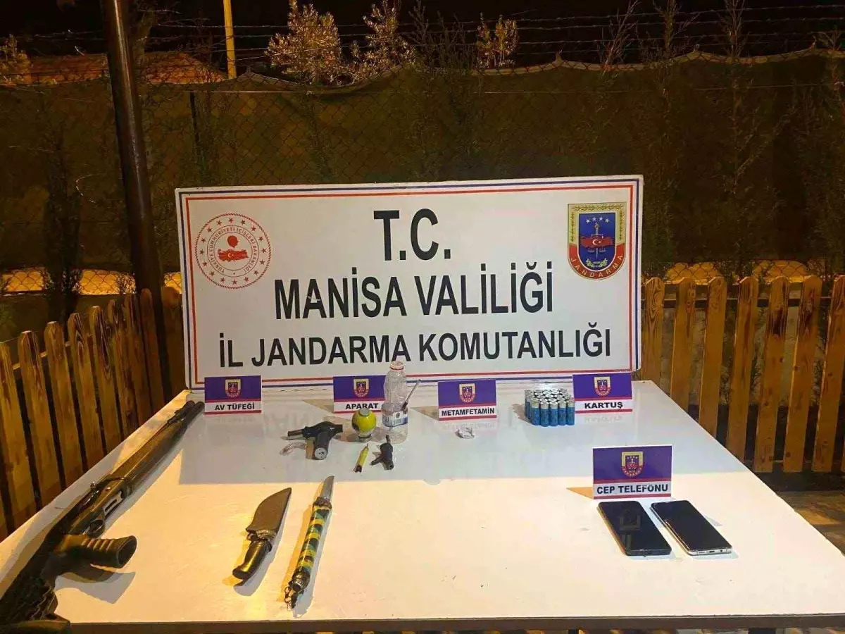 Sarıgöl\'de Uyuşturucu ve Silah Operasyonu