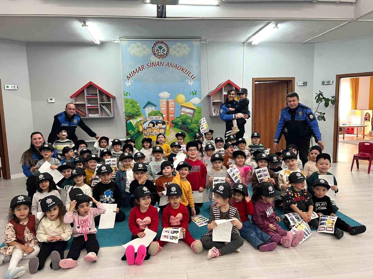 Erzincan\'da Anaokullarına Güvenlik Eğitimi