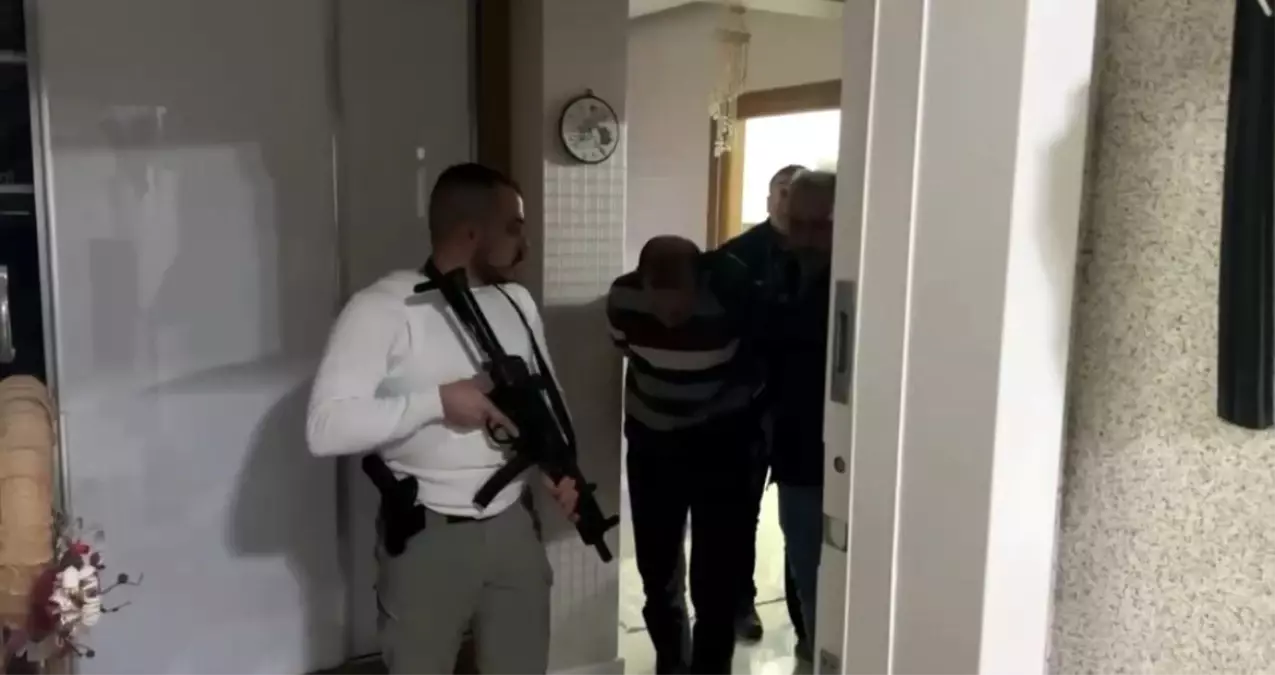 Bursa\'da FETÖ\'cü Astsubay Sahte Kimlikle Yakalandı