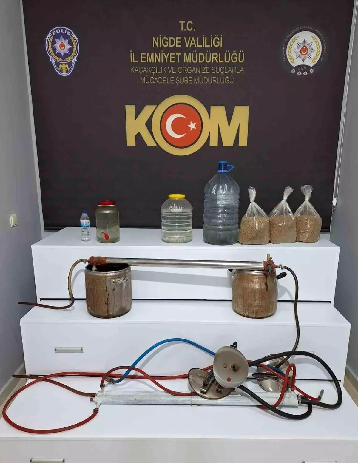 Niğde\'de Sahte Alkol Operasyonu
