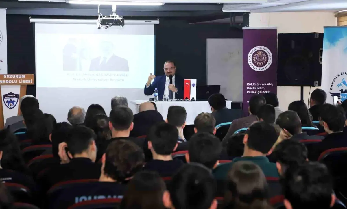 Rektörden Öğrencilere İlham Dolu Söyleşi