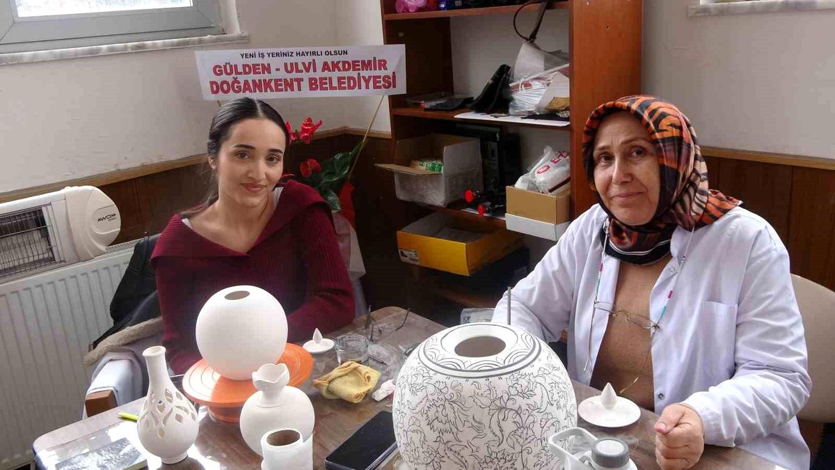 Yozgat\'ta Kadınlar El Sanatlarıyla Gelir Sağlıyor