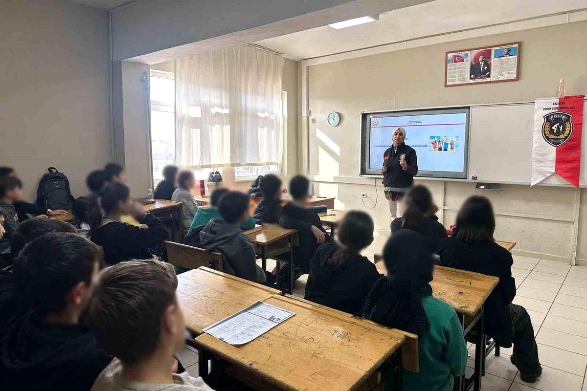Emniyetten çocuklara suçtan korunma eğitimi