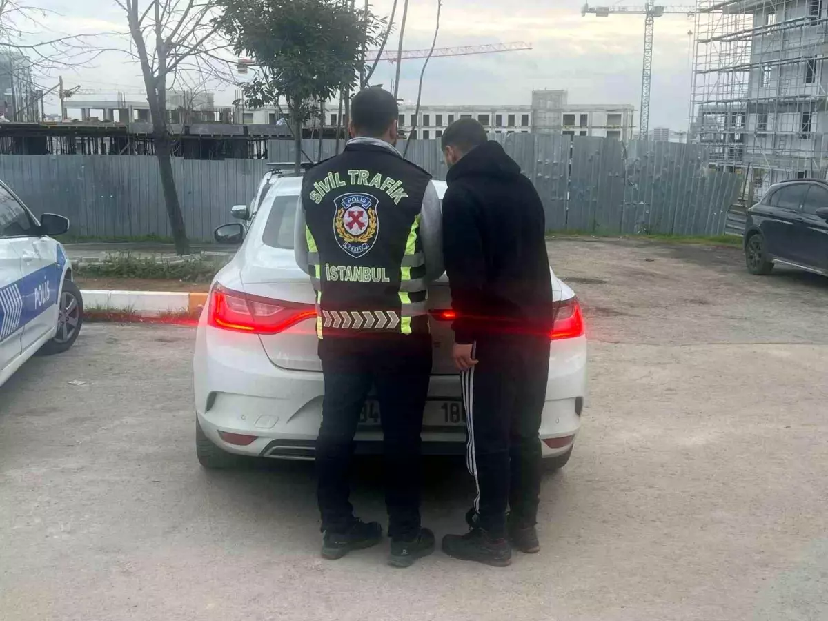 Motosikletten Akrobasi Yapan Genç 14.418 TL Ceza Aldı