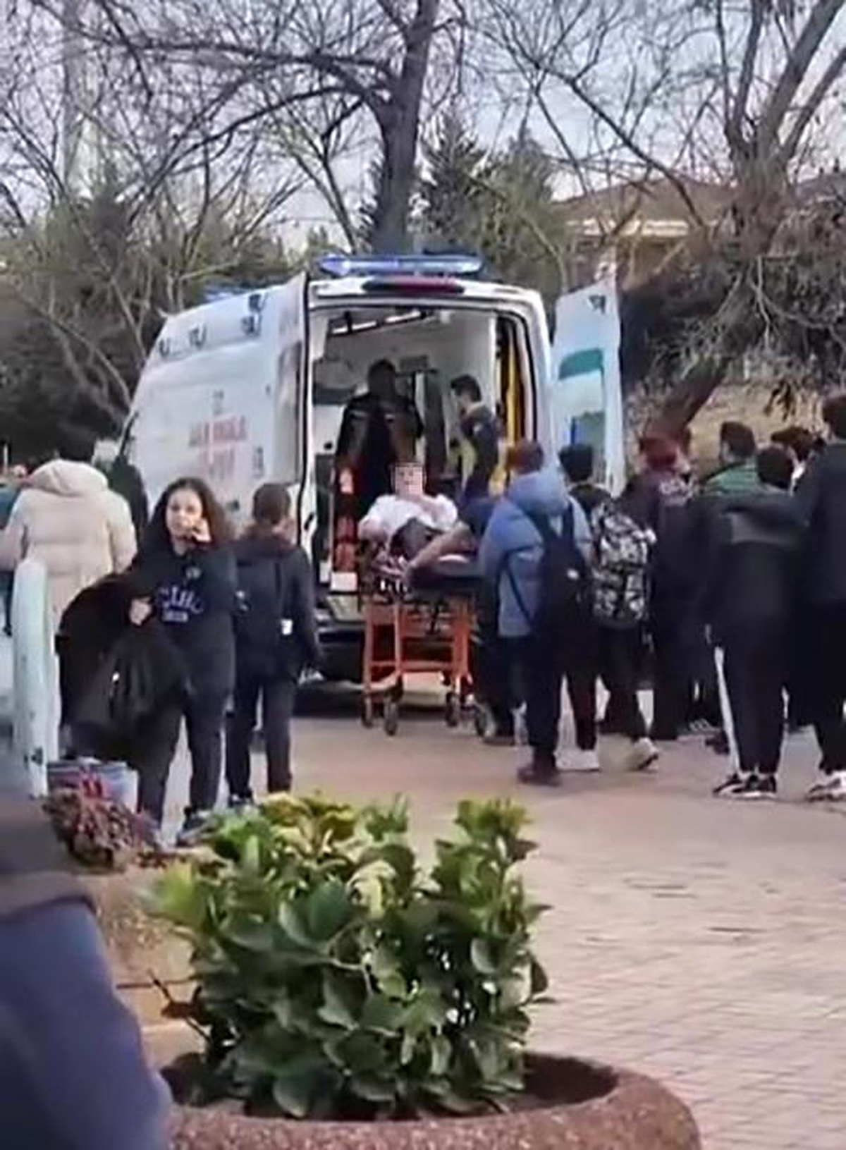 Kocaeli\'de Öğrenci Bıçaklandı