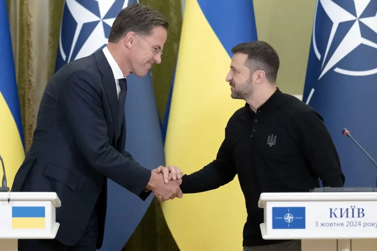 Zelenskiy\'i NATO da yalnız bıraktı: Trump ile ilişkilerini düzelt