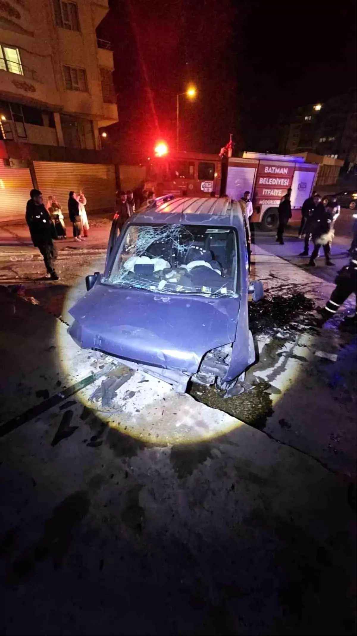 Batman\'da Kamyonet Takla Attı: 4 Yaralı