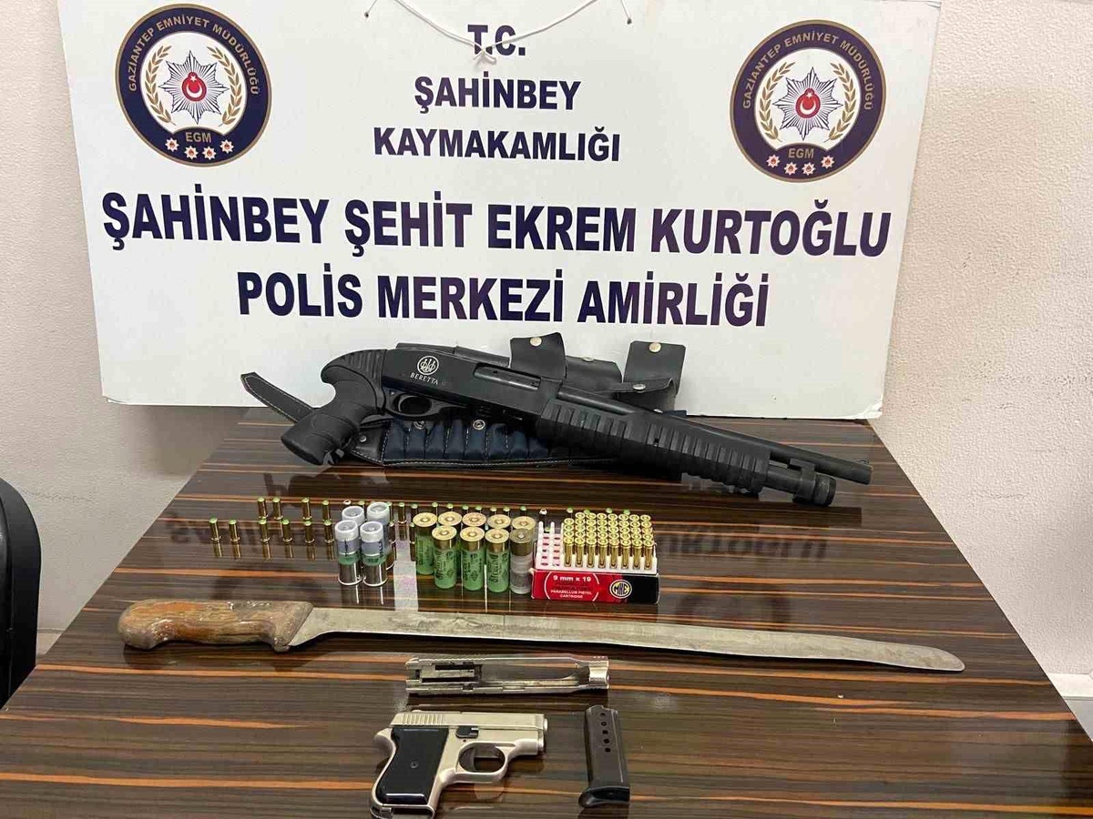 Gaziantep\'te Silah Kaçakçılığı Operasyonu