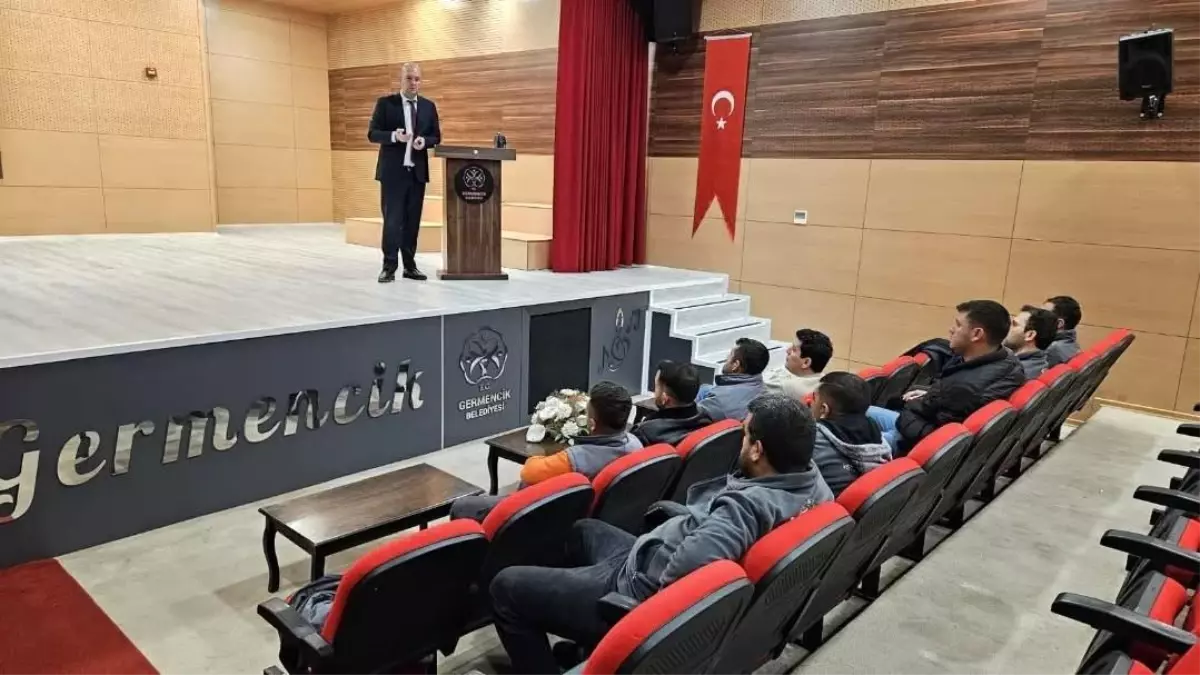 Germencik Belediyesi\'nden İlaçlama Ekiplerine Vektörle Mücadele Eğitimi