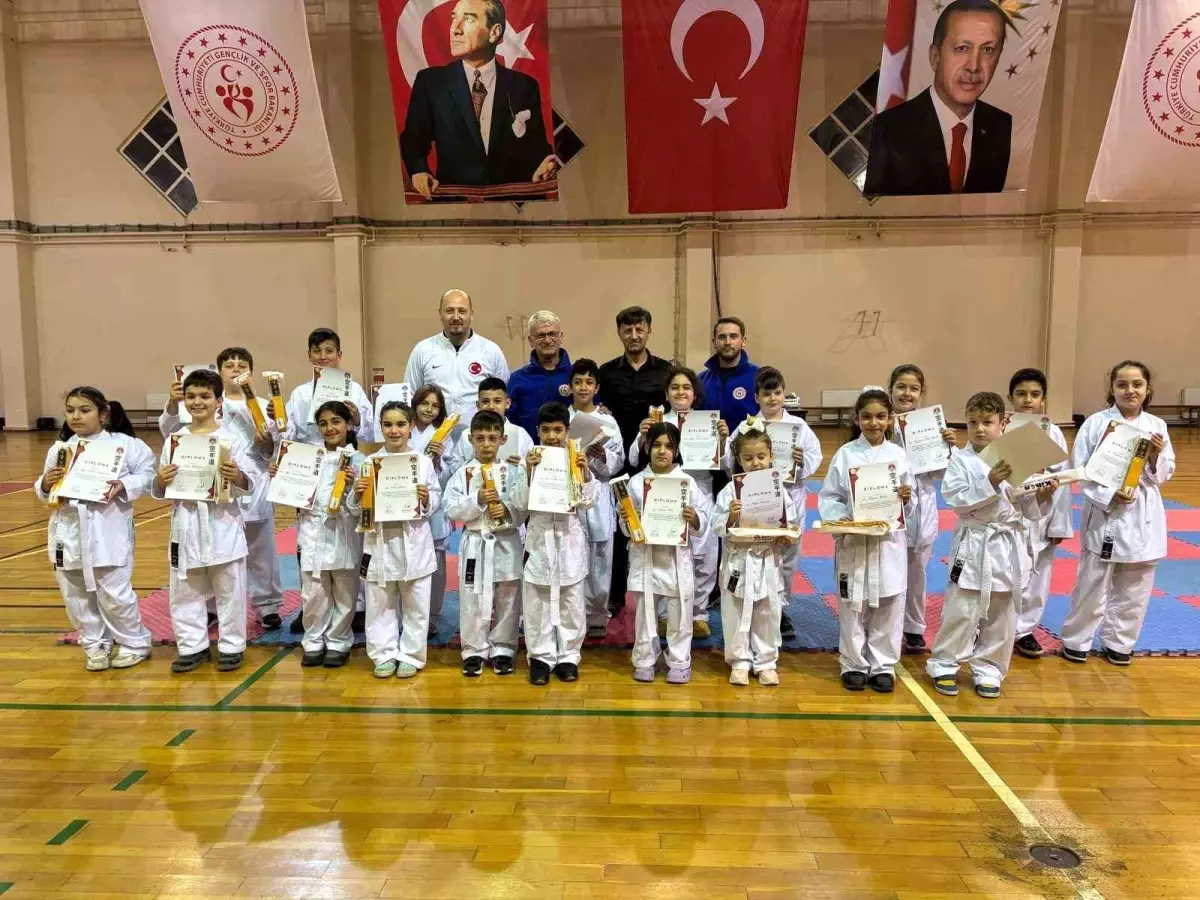 Manyas Belediyespor Karate Takımı Kuşak Sınavlarını Gerçekleştirdi