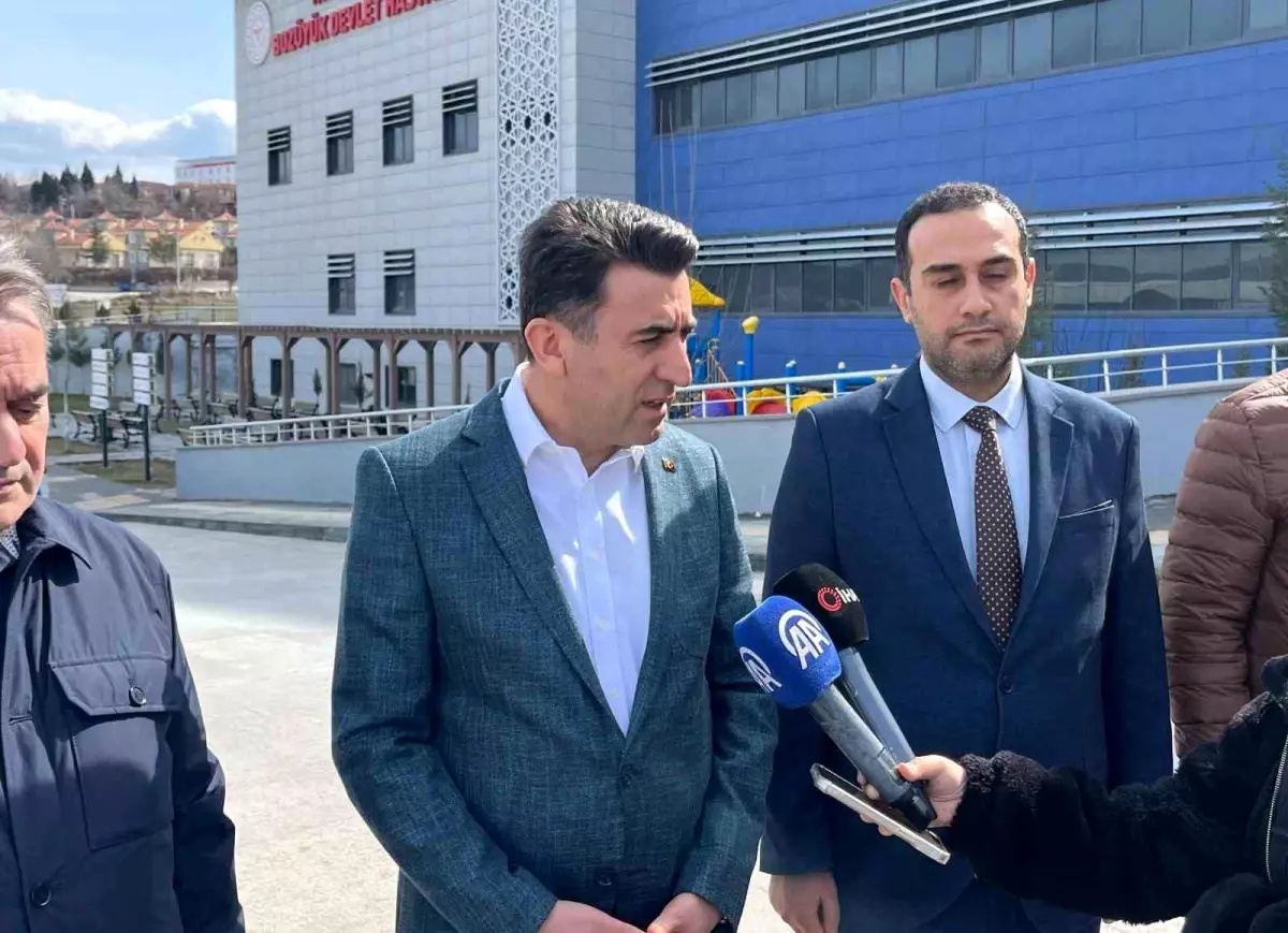 Bilecik\'te Otobüs-Tır Kazası: 11 Yaralı