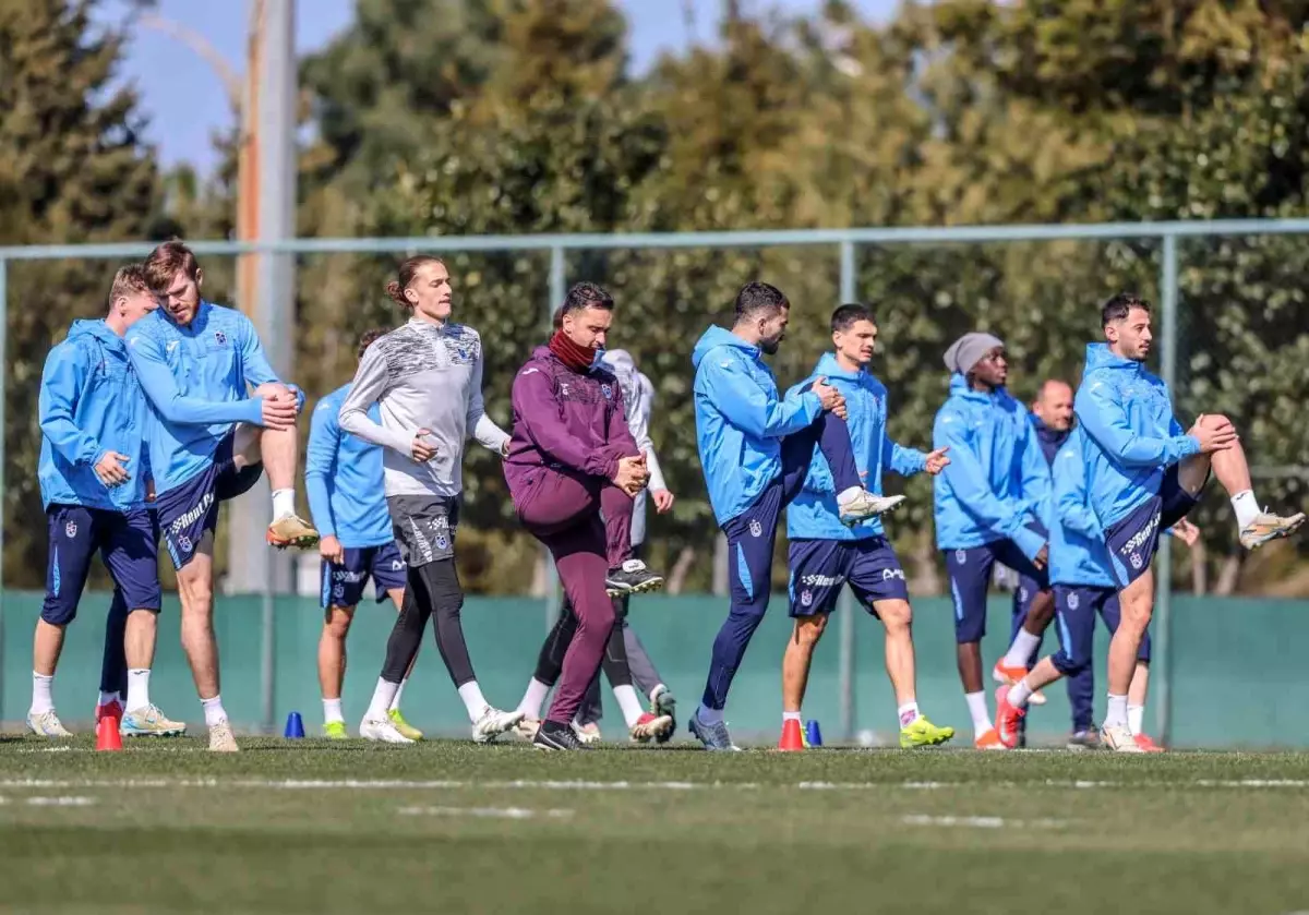 Trabzonspor 5 Eksikle Konyaspor Maçına Çıktı