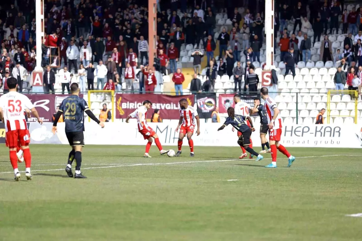 Bandırmaspor, Ümraniyespor\'u 2-0 Yendi