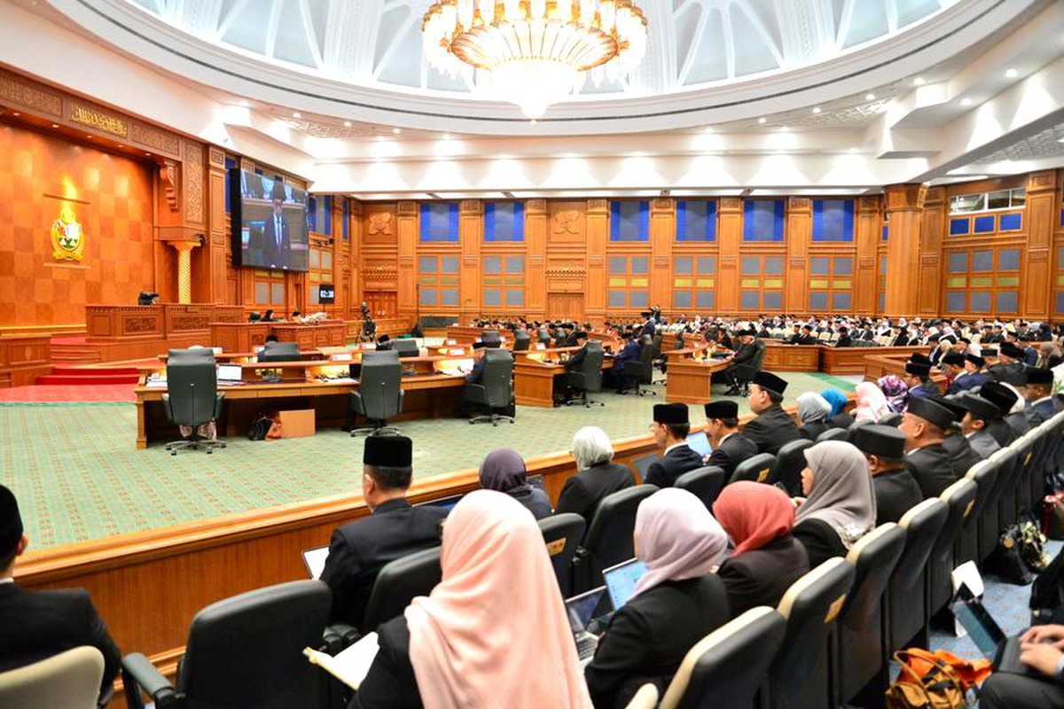Brunei Ekonomisi 2024\'te Büyüyor