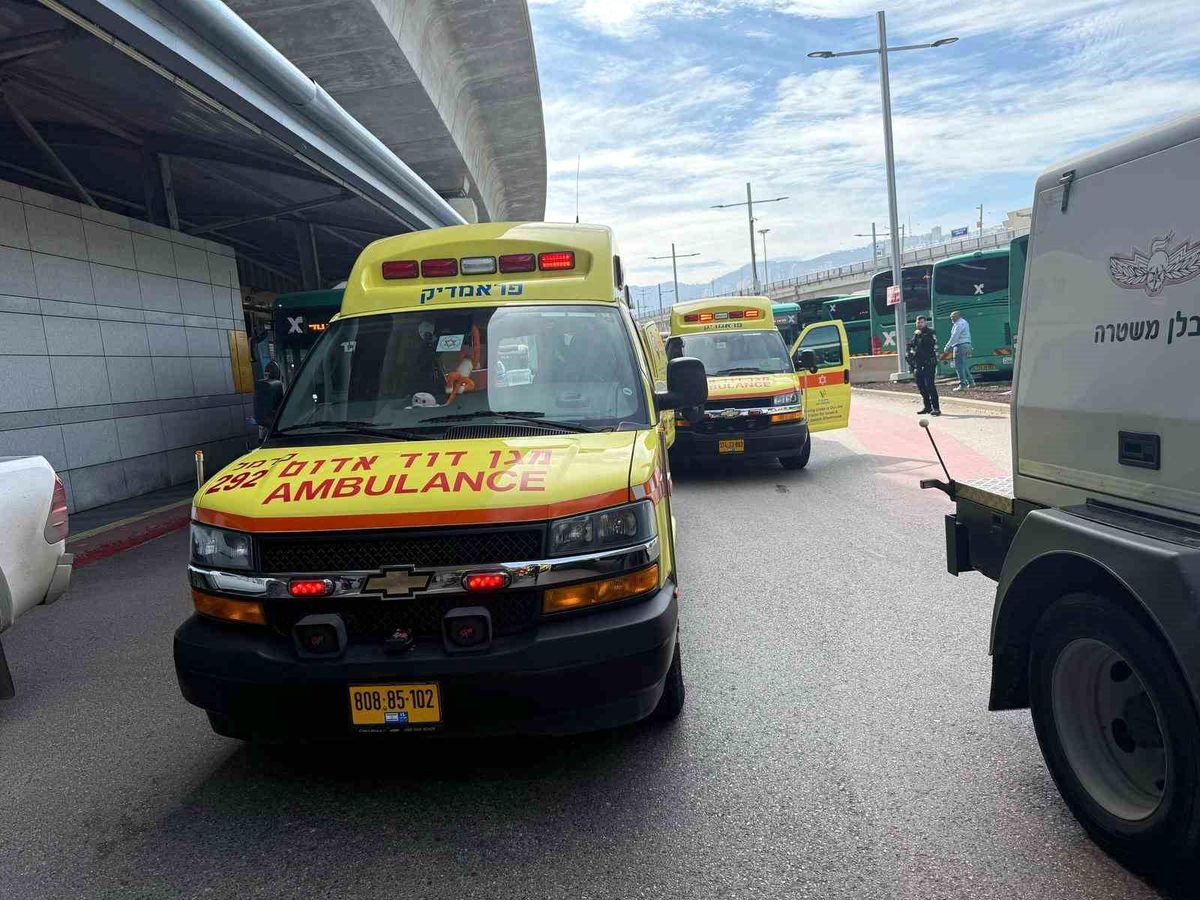 Hayfa\'da Bıçaklı Saldırı: 1 Ölü, 4 Yaralı