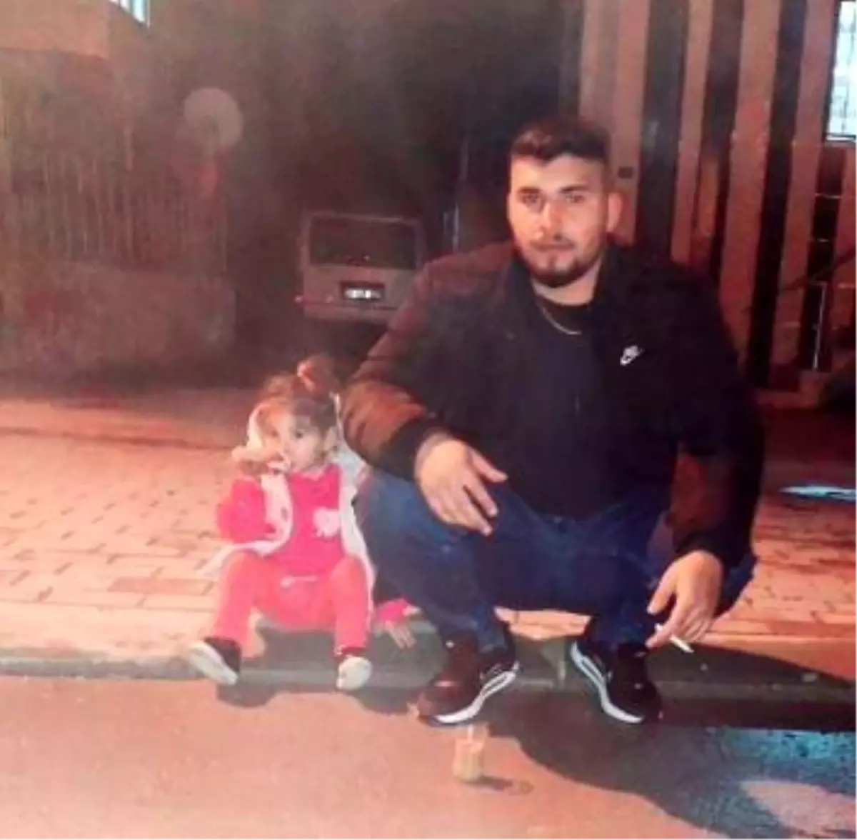 Denizli\'de Minik Nazlı\'nın Tragedyası: Oyun Oynamaya Çıktı, Hayatını Kaybetti