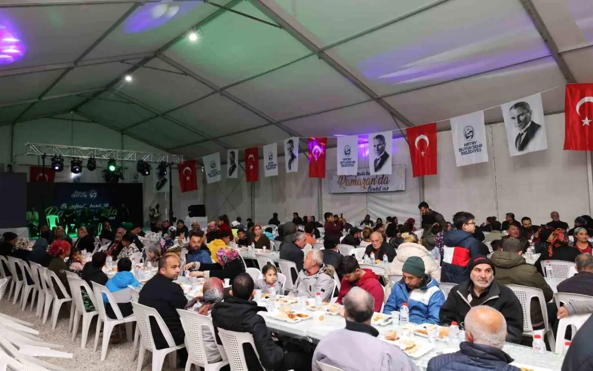 Hatay\'da Ramazan İftarı: Kardeşlik ve Bereket