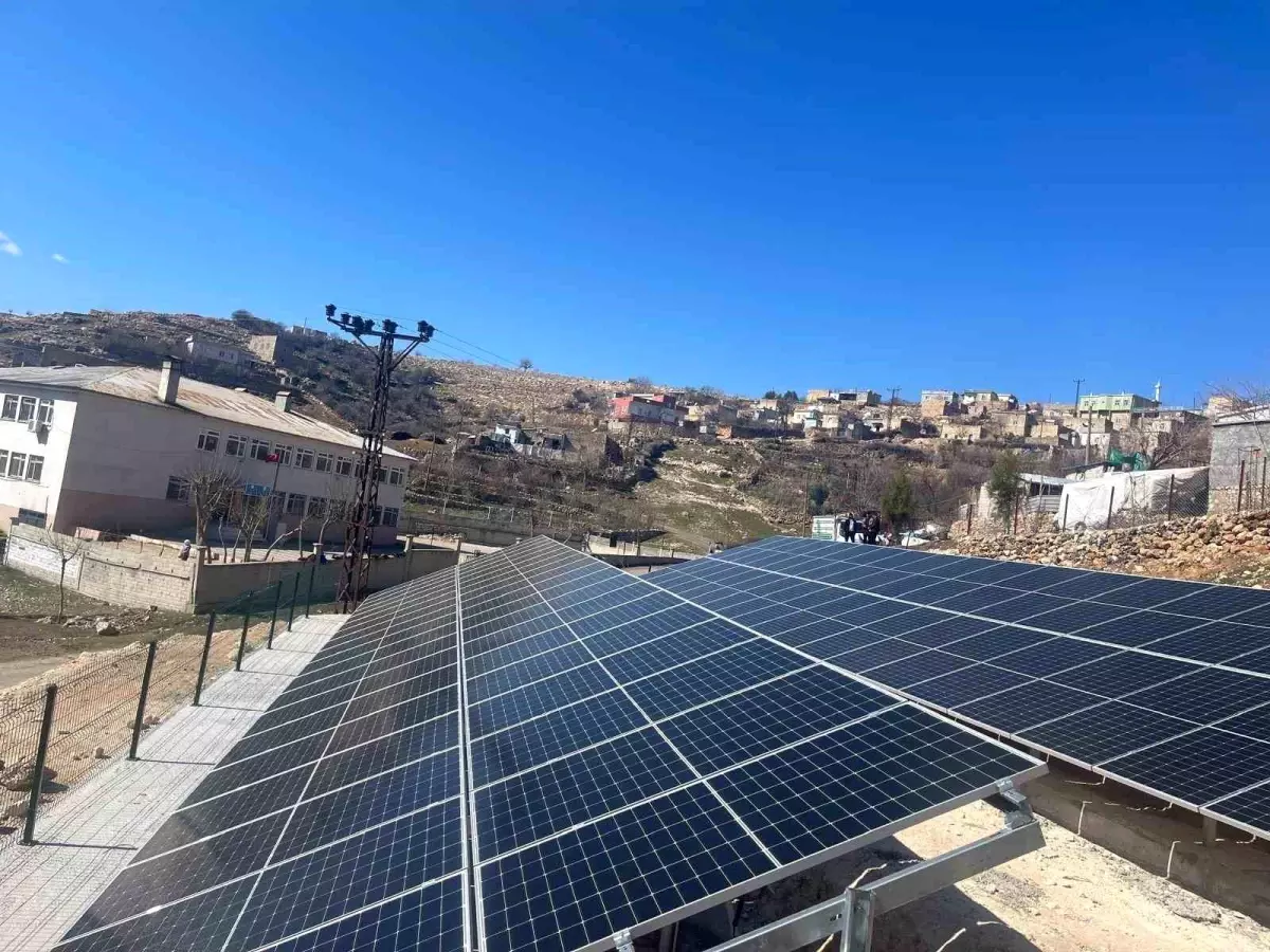 İdil\'de Güneş Enerjisi İle Su İhtiyacı Karşılanıyor