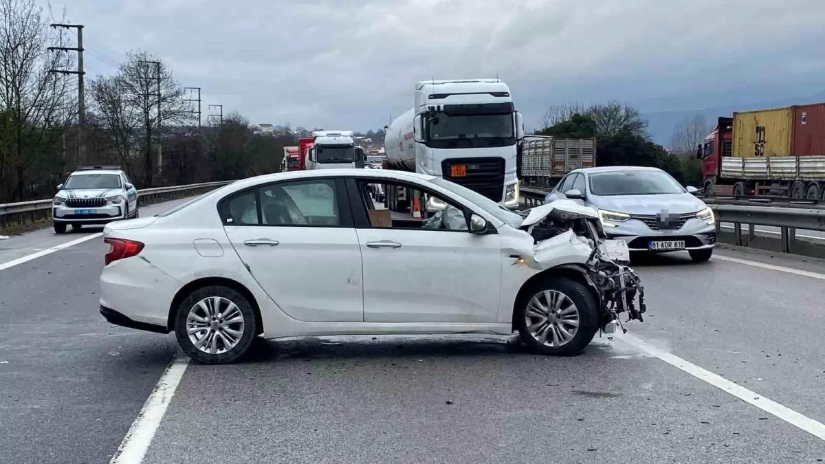 TEM Otoyolu\'nda Trafik Kazası