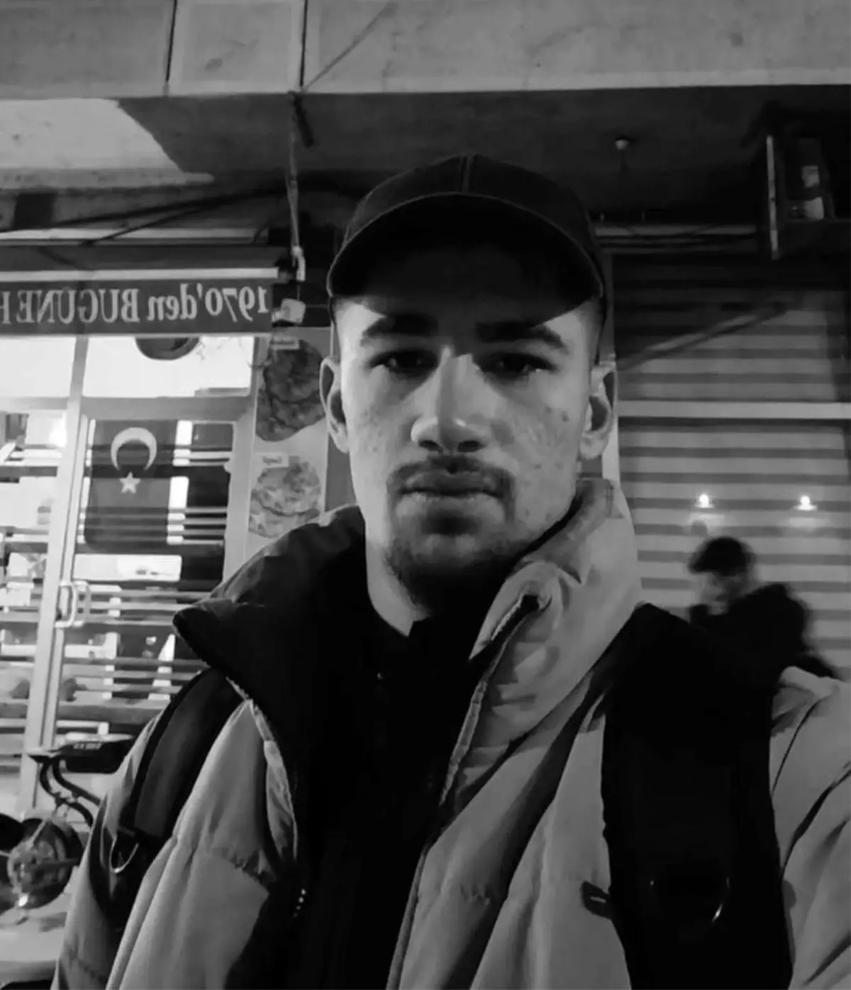 17 Yaşındaki Çocuk Bıçakla Öldürüldü