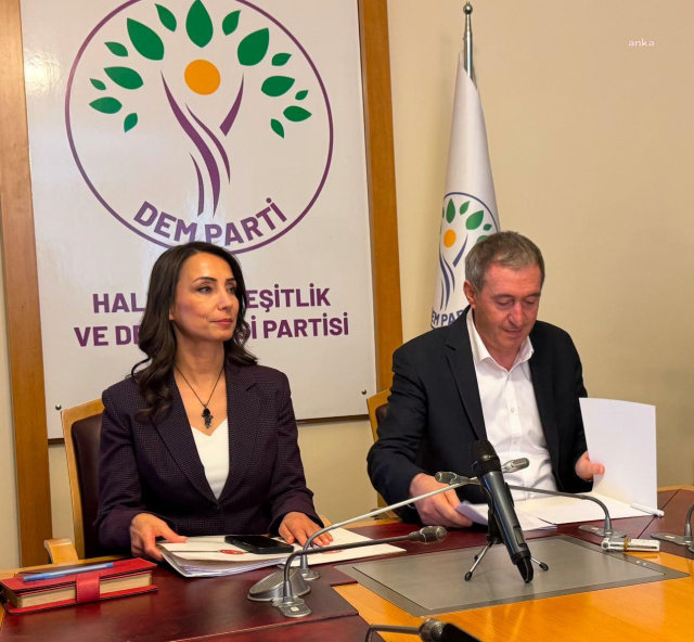 DEM Parti'den Öcalan'a sekreterya talebi: PKK kongresinde konuşması gerekiyor