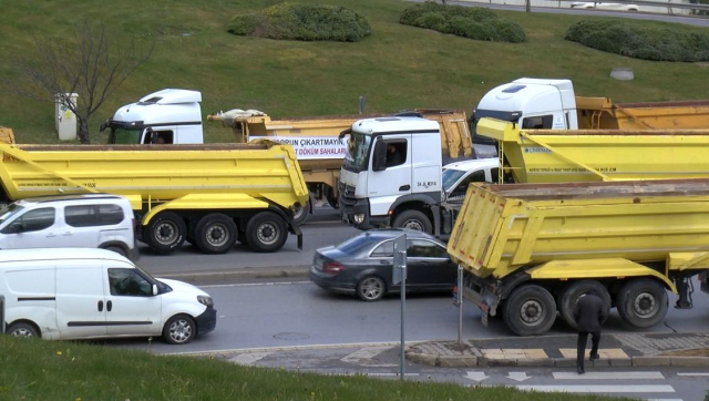 İstanbul'da tepki çeken eylem; trafik durdu, ambulanslar bile geçemedi