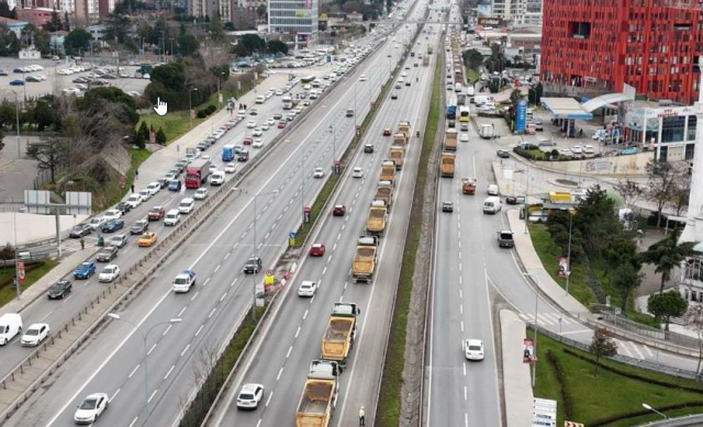 İstanbul'da tepki çeken eylem; trafik durdu, ambulanslar bile geçemedi