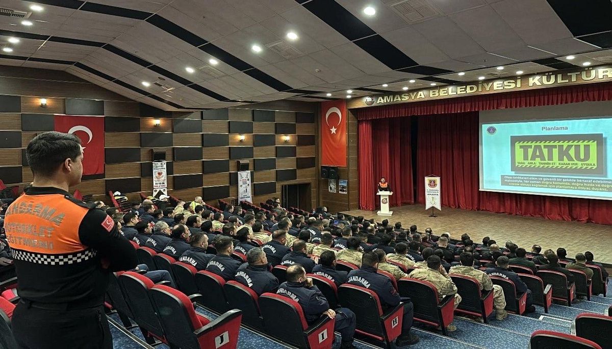 Amasya\'da Motosiklet Güvenliği Eğitimi