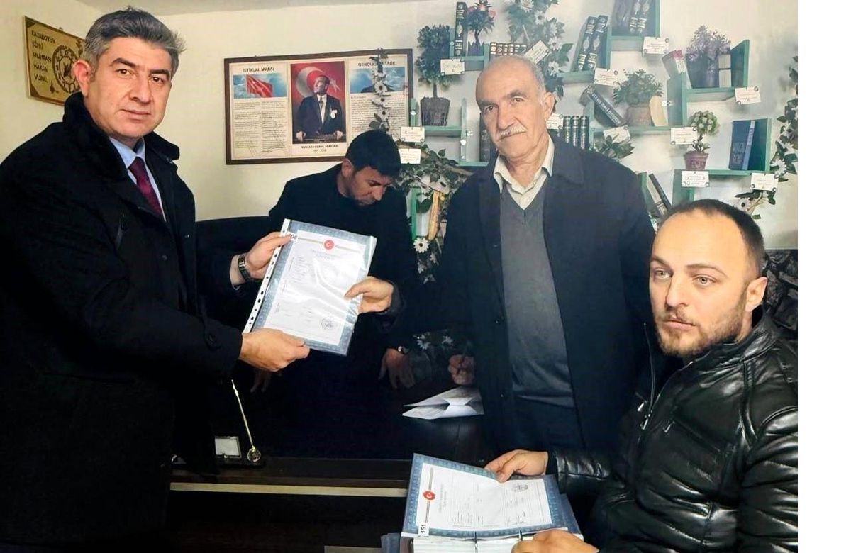 Kayaboyun Köyü\'nde Tapu Dağıtım Töreni
