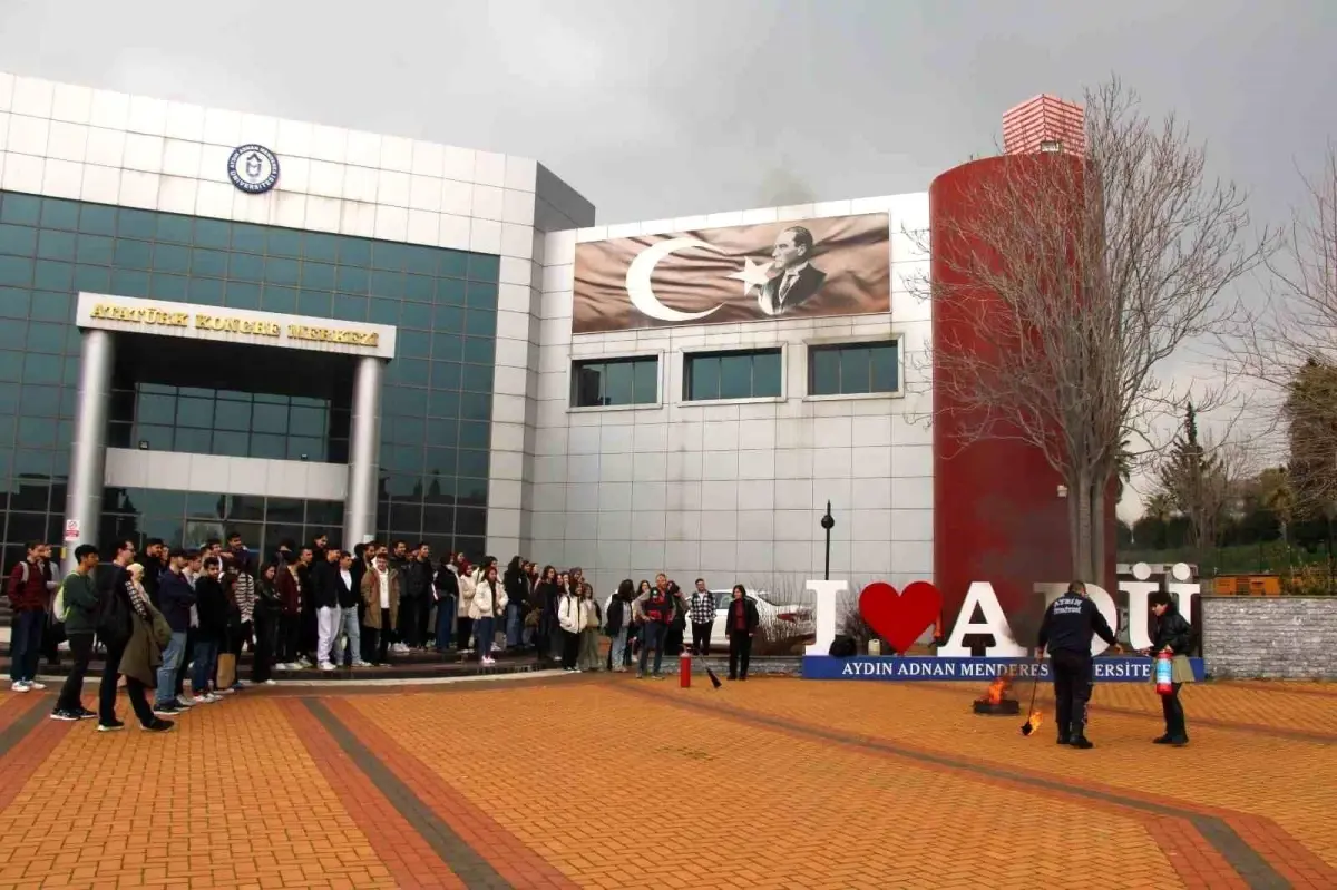Aydın\'da Diş Hekimliği Fakültesi Öğrencilerine Yangın Bilgilendirme Eğitimi